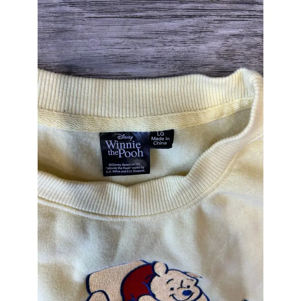 Disney Winnie The Pooh Sweatshirt Women Large Yellow Patchwork Applique Crewneck